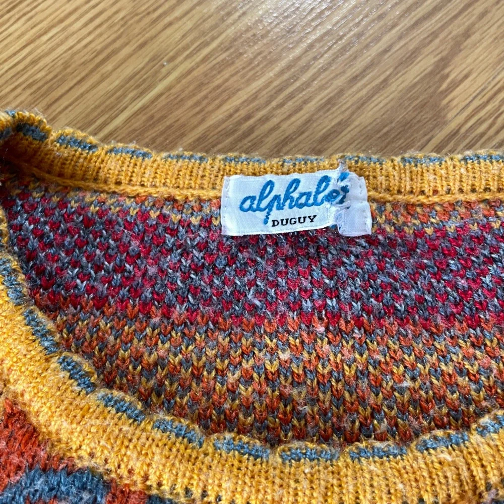 Colorful Patterned Knit Sweater - Picture 4 of 6